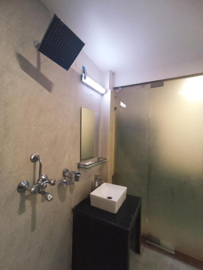Hotel Prakash International Hetauda Oda fotoğraf