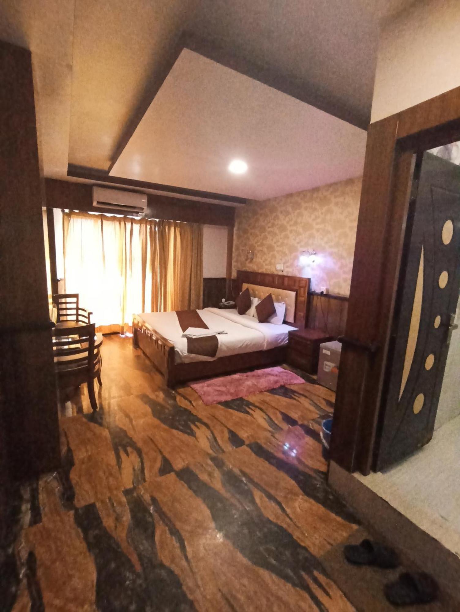 Hotel Prakash International Hetauda Oda fotoğraf
